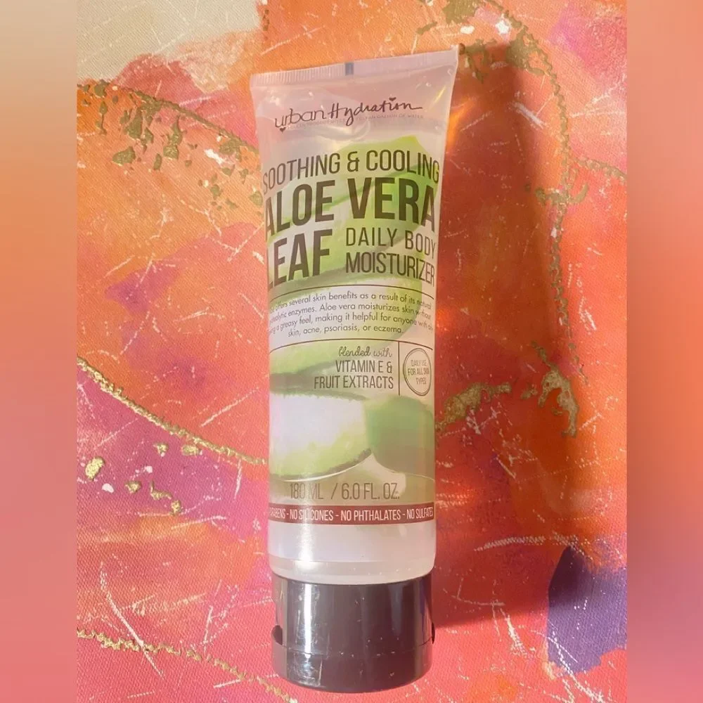 🛍️ Urban Hydration soothing & cooling ALOE VERA LEAF daily body moisturizer 💥